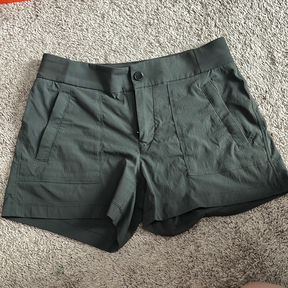 Athleta Trekkie shorts - Dark Grey Size 2